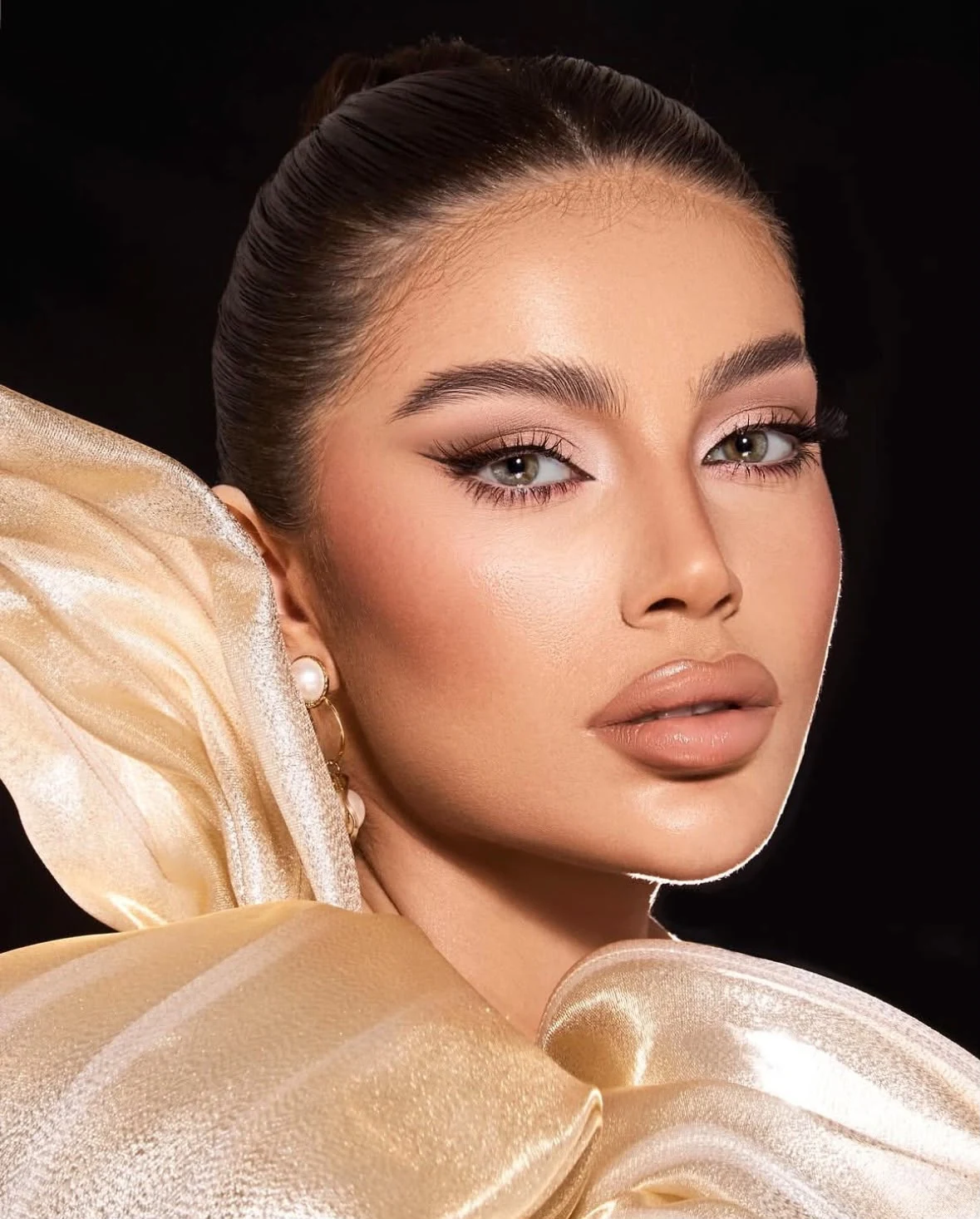 Regular makeup by Hawraa